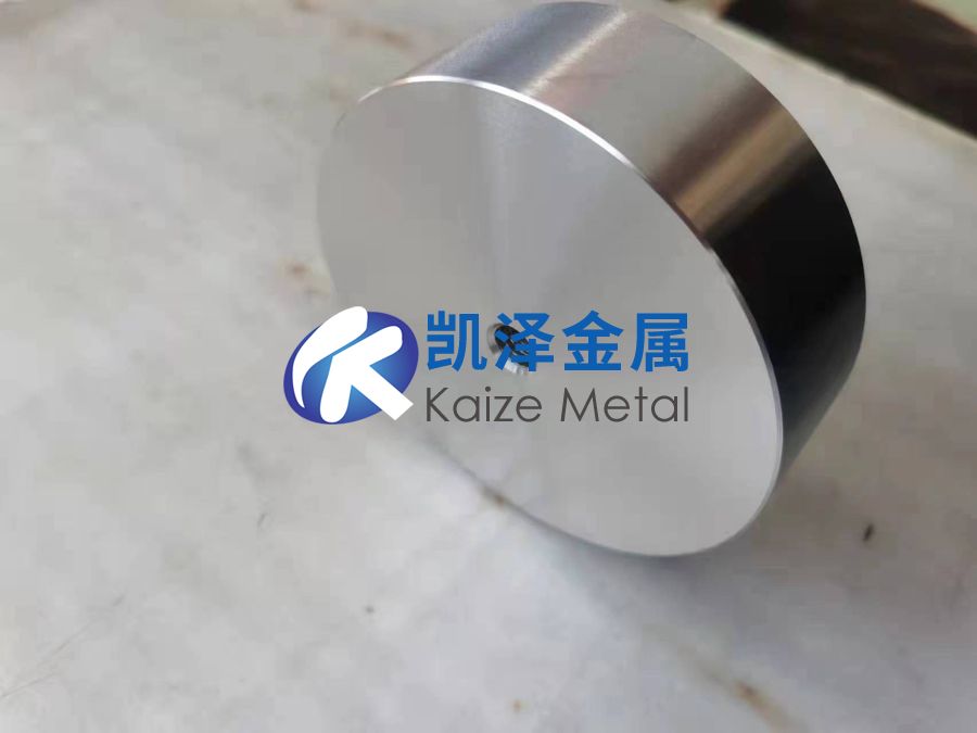 鈦靶材的國(guó)內(nèi)外常用執(zhí)行標(biāo)準(zhǔn)與創(chuàng)新應(yīng)用